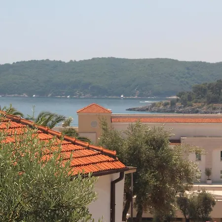 Πανσιόν Sunny Garden Ποντγορίτσα