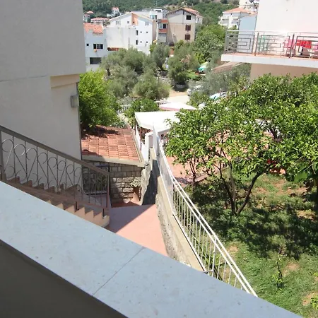 Sunny Garden Πανσιόν Ποντγορίτσα