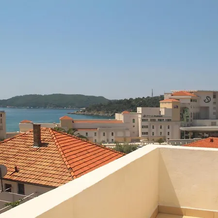 Πανσιόν Sunny Garden Ποντγορίτσα